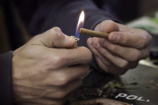 arresto spacciatori marijuana hashish Novara 