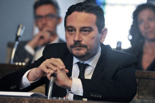ordinanza sindaco movida Novara Canelli 
