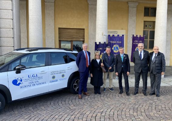 Oncologia Pediatrica Ospedale Maggiore Novara: auto in dono dai Lions all’Associazione Genitori Italiani